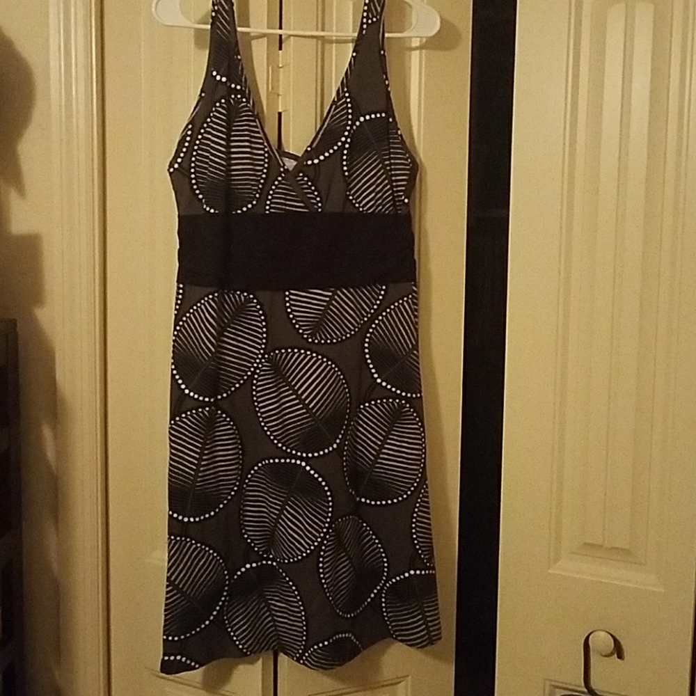 Patagonia leaf sun dress.  Black gray and white.
